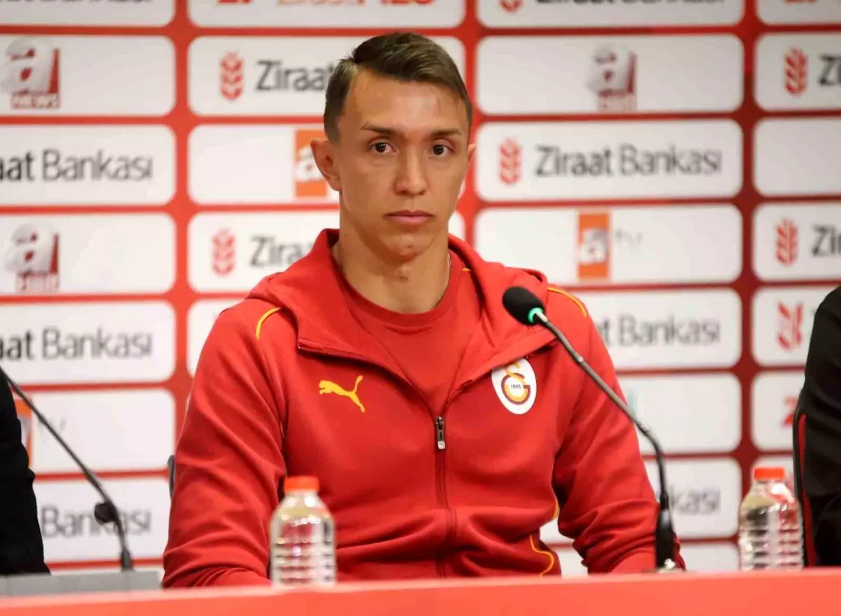 Fernando Muslera: 'Kupa kazanmak Bülent Korkmaz'ı geçmek için önemli bir başarı olacak'