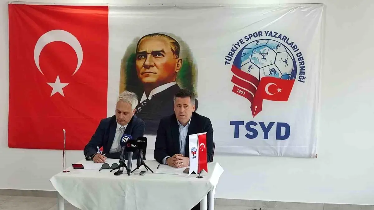 Gençlerbirliği Süper Lig'e Yükseldi, Teknik Direktör Eroğlu Hedeflerini Açıkladı