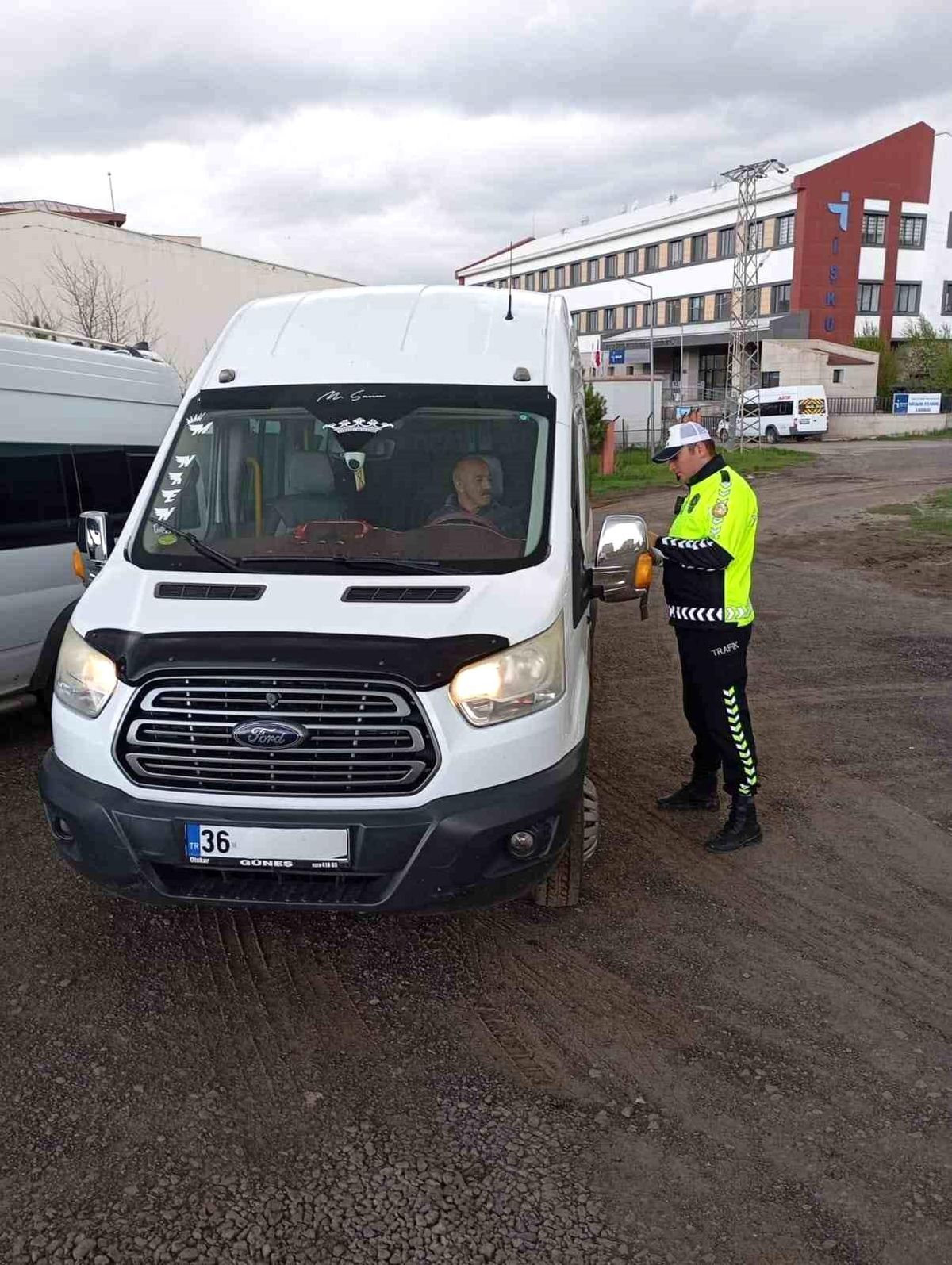 Kars'ta Öğrenci Güvenliği İçin Servis Denetimleri Artırıldı