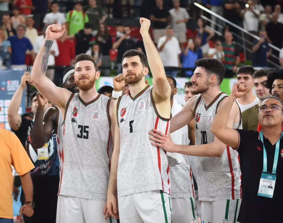 Karşıyaka, Anadolu Efes'i Konuk Edecek