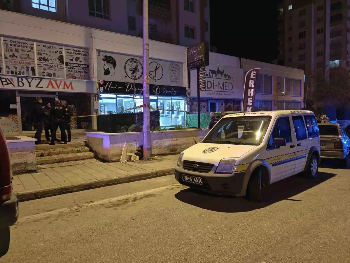 Kayseri'de bıçaklı kavga: 2 yaralı