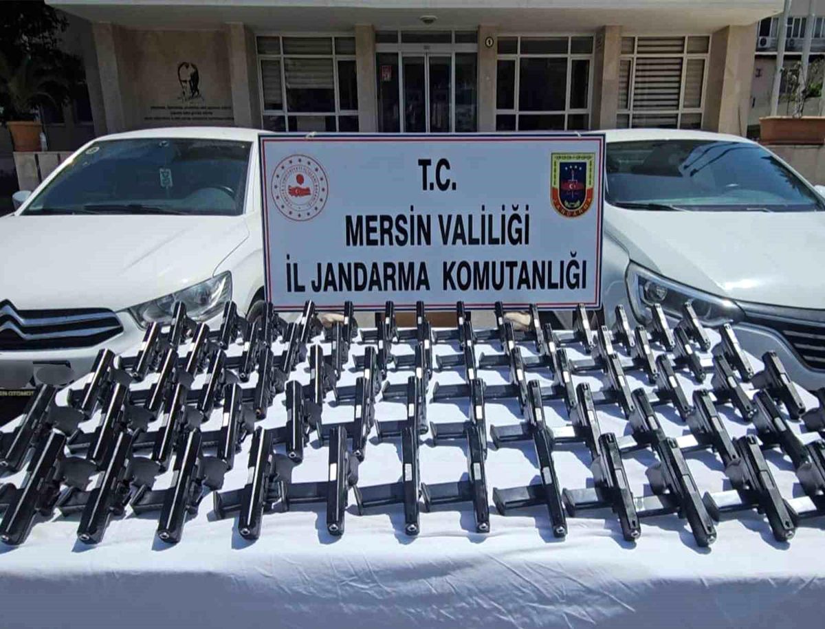 Mersin'de Dron Destekli Operasyonda 70 Tabanca Ele Geçirildi