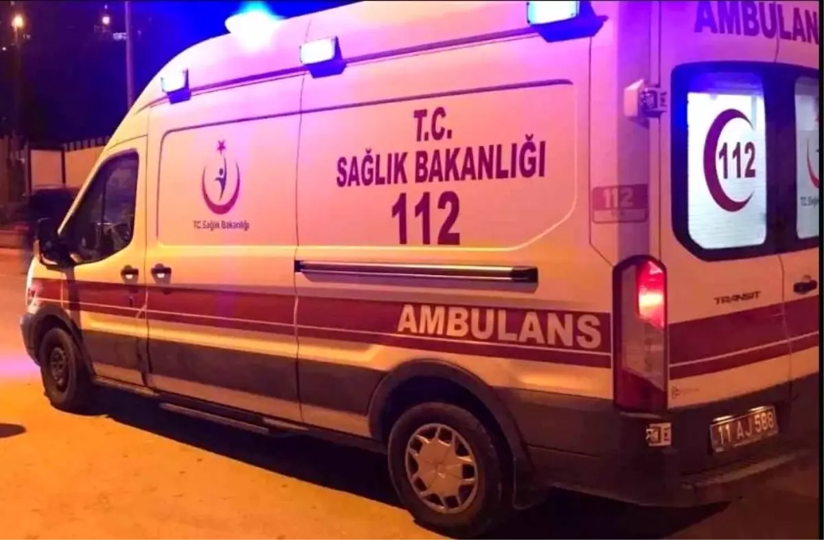 Bilecik'te Motosiklet ve Otomobil Çarpıştı: 1 Yaralı