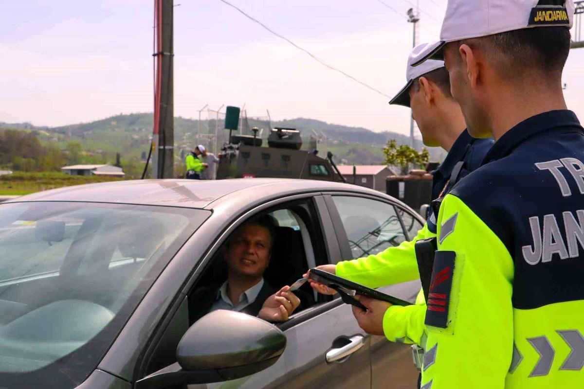 Ordu'da Jandarma Ekiplerinden Güvenlik ve Uyuşturucu İle Mücadele Operasyonu