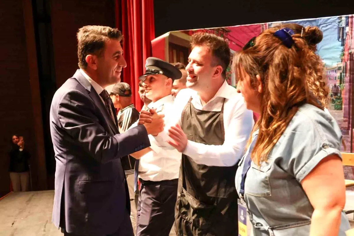 Bilecik'te Engelliler Haftası'nda Duygu Dolu Tiyatro Gösterimi