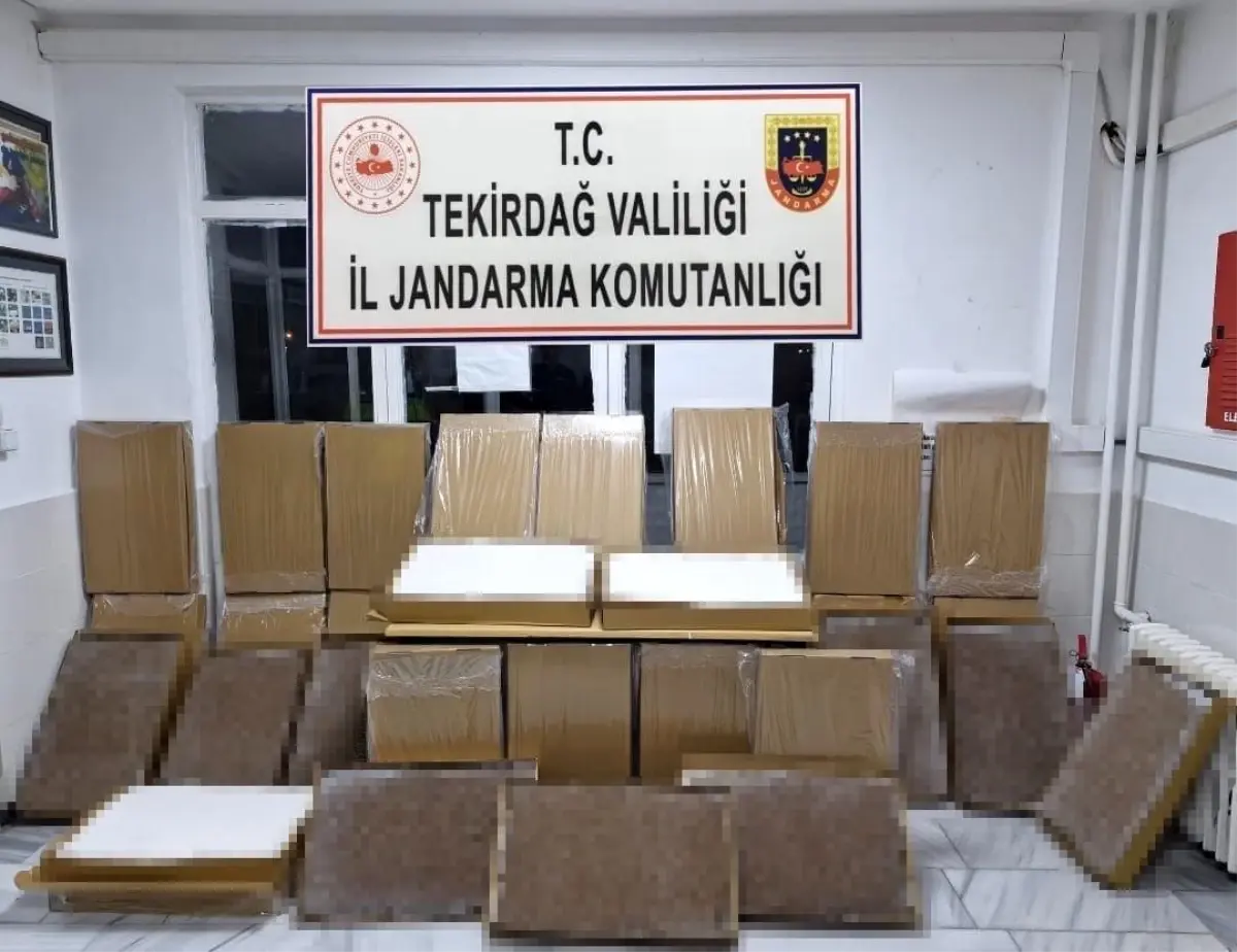 Tekirdağ'da Jandarmadan Kaçak Ürün ve Ruhsatsız Silah Operasyonu