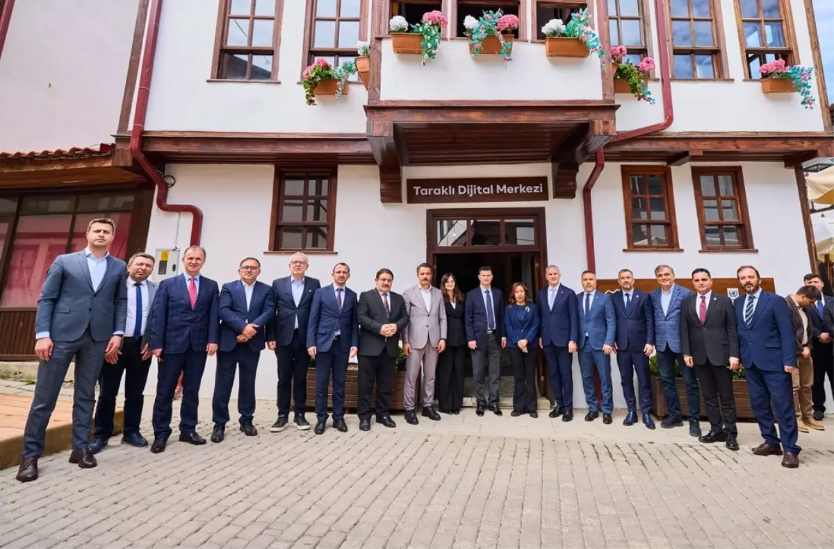 'Yarının Köyleri' projesinin üçüncü durağı olan Taraklı Dijital Merkezi ilk altı ayını tamamladı
