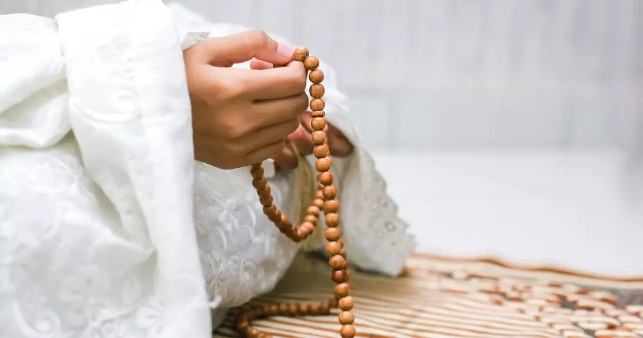 111 İsmi Azam Duası! Cübbeli Ahmet Hoca 111 İsmi Azam duası nedir? Türkçe ve Arapça İsmi Azam duası