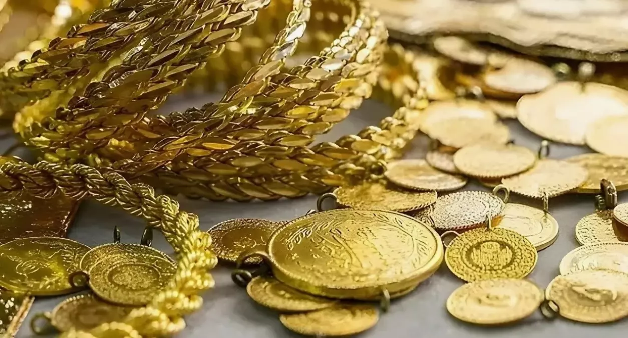 14 Mayıs 2025 GÜNCEL ALTIN FİYATLARI: Gram, çeyrek, yarım ve tam altın ne kadar? Altın düşecek mi?