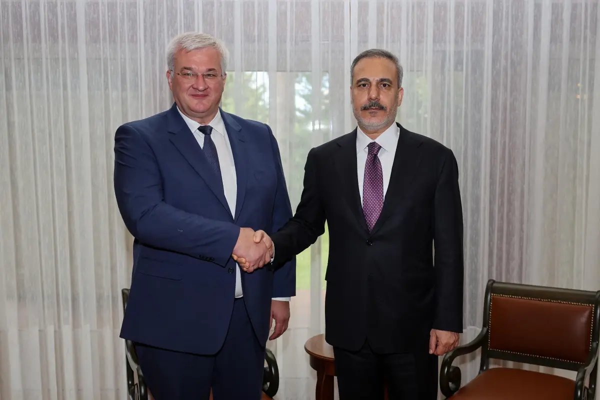Hakan Fidan, Antalya'da Ukrayna Dışişleri Bakanı ile Bir Araya Geldi