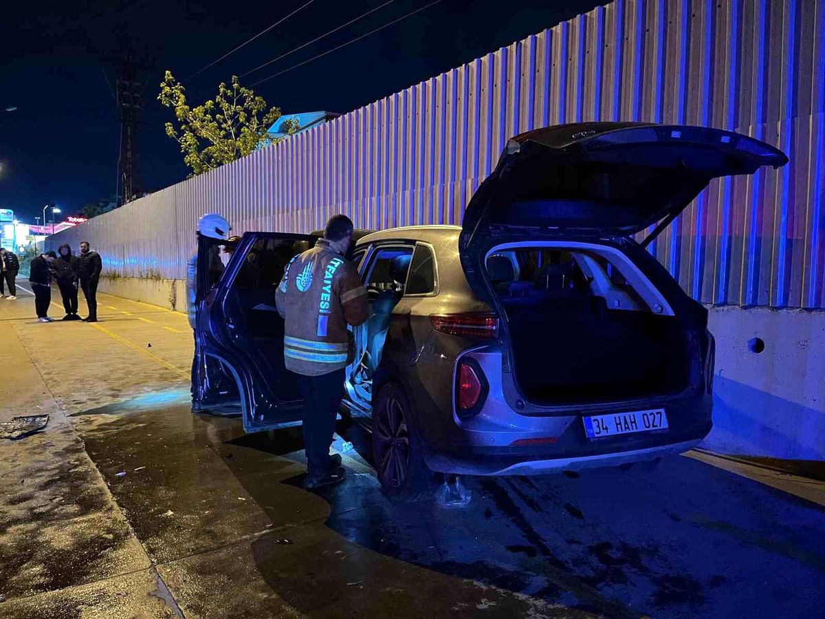 İstanbul Başakşehir'de Kafa Kafaya Çarpışma: 5 Yaralı