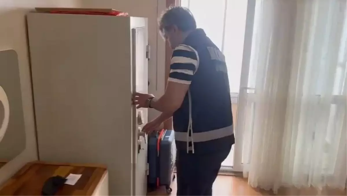 Bursa'da Tarihi Eser Kaçakçılığı Operasyonu: 1013 Sikke Ele Geçirildi