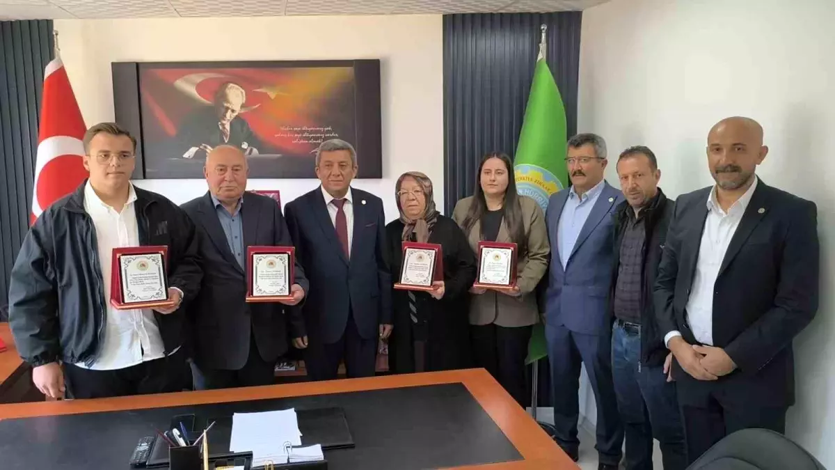 Kırşehir'de Çiftçilere Plaket Töreni Düzenlendi