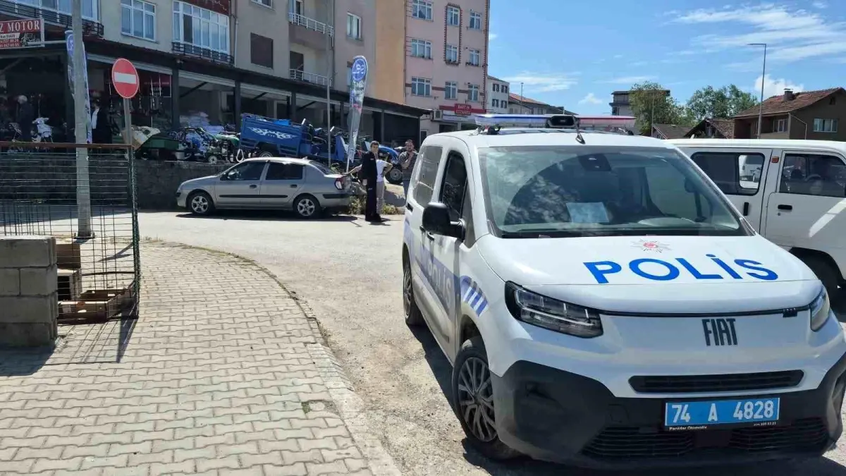 Bartın'da Ters Yola Giren Araç 11 Yaşındaki Çocuğa Çarptı