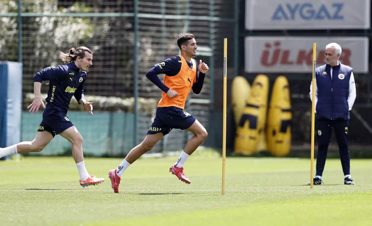 Fenerbahçe, Eyüpspor Maçı Hazırlıklarını Sürdürüyor