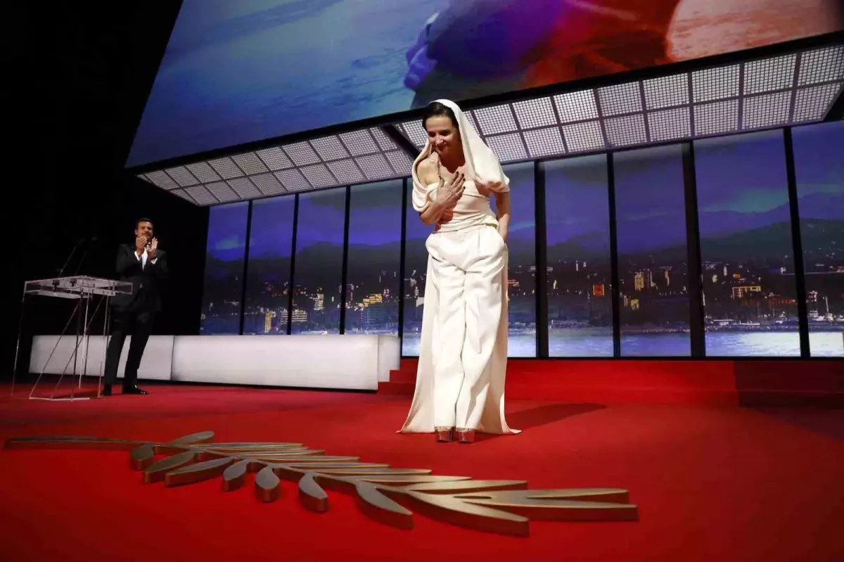 Cannes Film Festivali'nde Fatma Hassona Anıldı