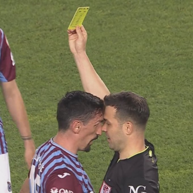 Galatasaray'dan Savic için kırmızı kart itirazı Galatasaray'dan Savic için kırmızı kart itirazı