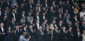 Galatasaray taraftarından İbrahim Hacıosmanoğlu'na tepki! Elini sıkmadı