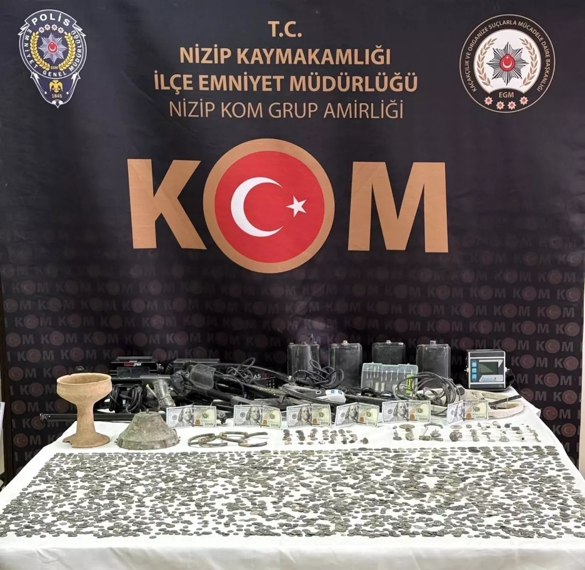 Nizip'te Kaçakçılıkla Mücadele Operasyonu: 3 Bin 127 Sikke Ele Geçirildi