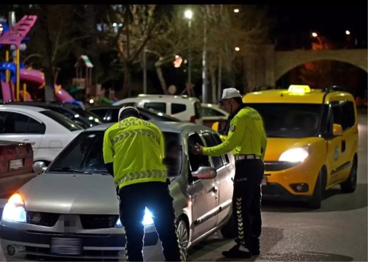 Isparta'da Asayiş ve Trafik Uygulaması: 14 Sürücüye Ceza