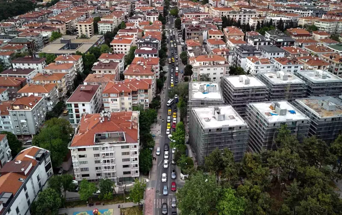 Bakırköy Yüce Tarla Caddesi'nde Trajik Trafik Çilesi