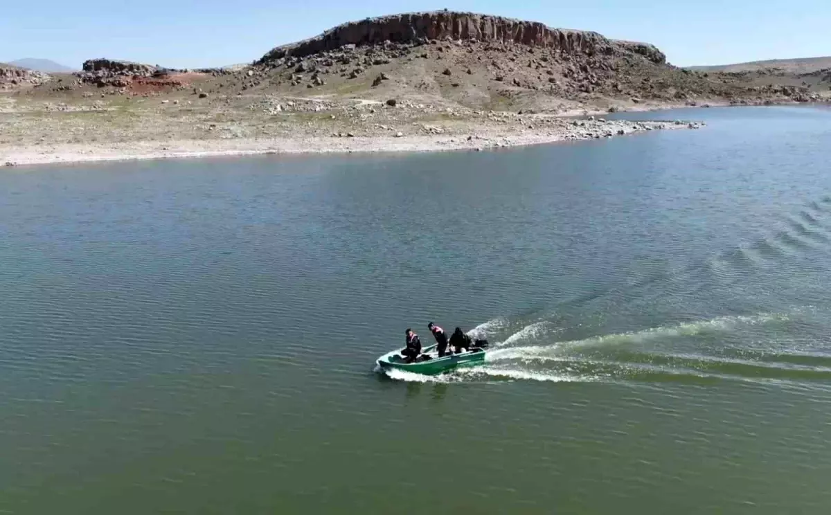 Aksaray'da Kaçak Avcılığa Geçit Yok: 500 Metre Kaçak Ağa El Konuldu