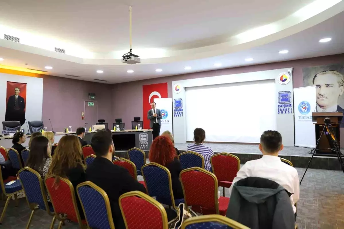 Kriz Döneminde Şirket Yönetimi ve Marka Yönetimi Konferansı Düzenlendi