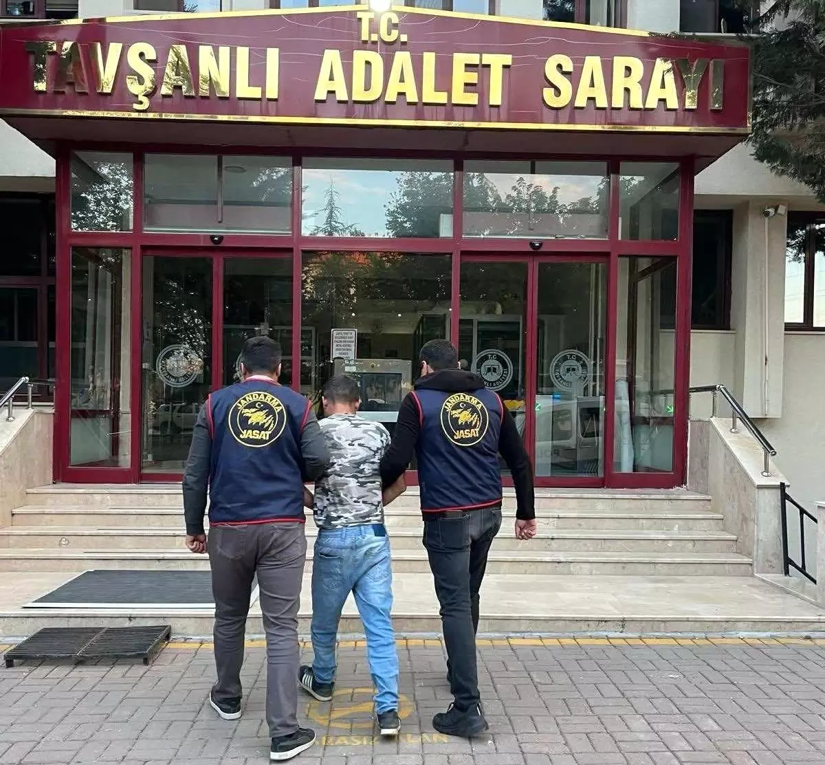 Kütahya'da Cinsel İstismar Suçlusu Yakalandı