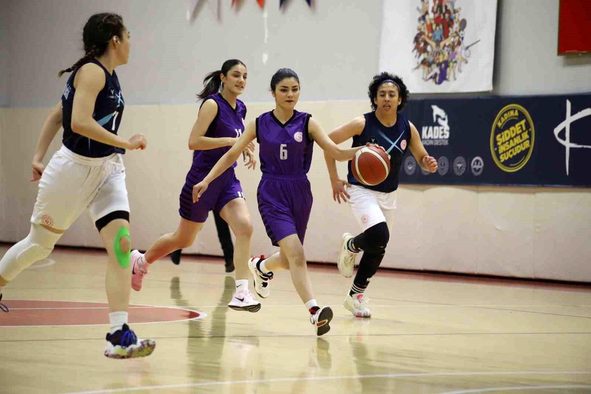KYGM Kızlar Türkiye Basketbol Şampiyonası Karabük'te Başladı