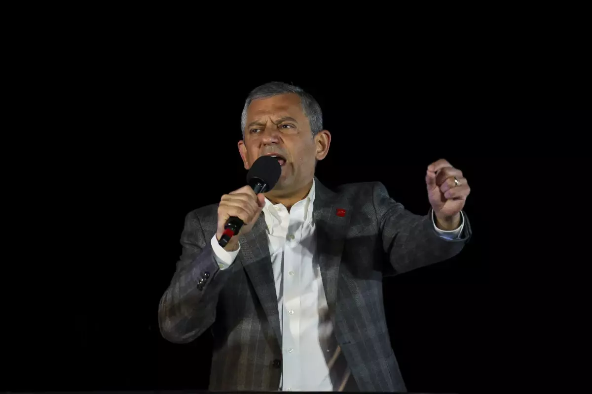 CHP Genel Başkanı Özgür Özel Silivri'de konuştu