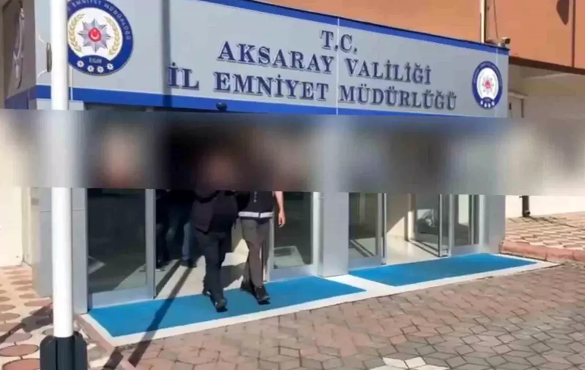 Aksaray'da Telefoncu Dükkanında Uyuşturucu ve Kaçakçılık Operasyonu