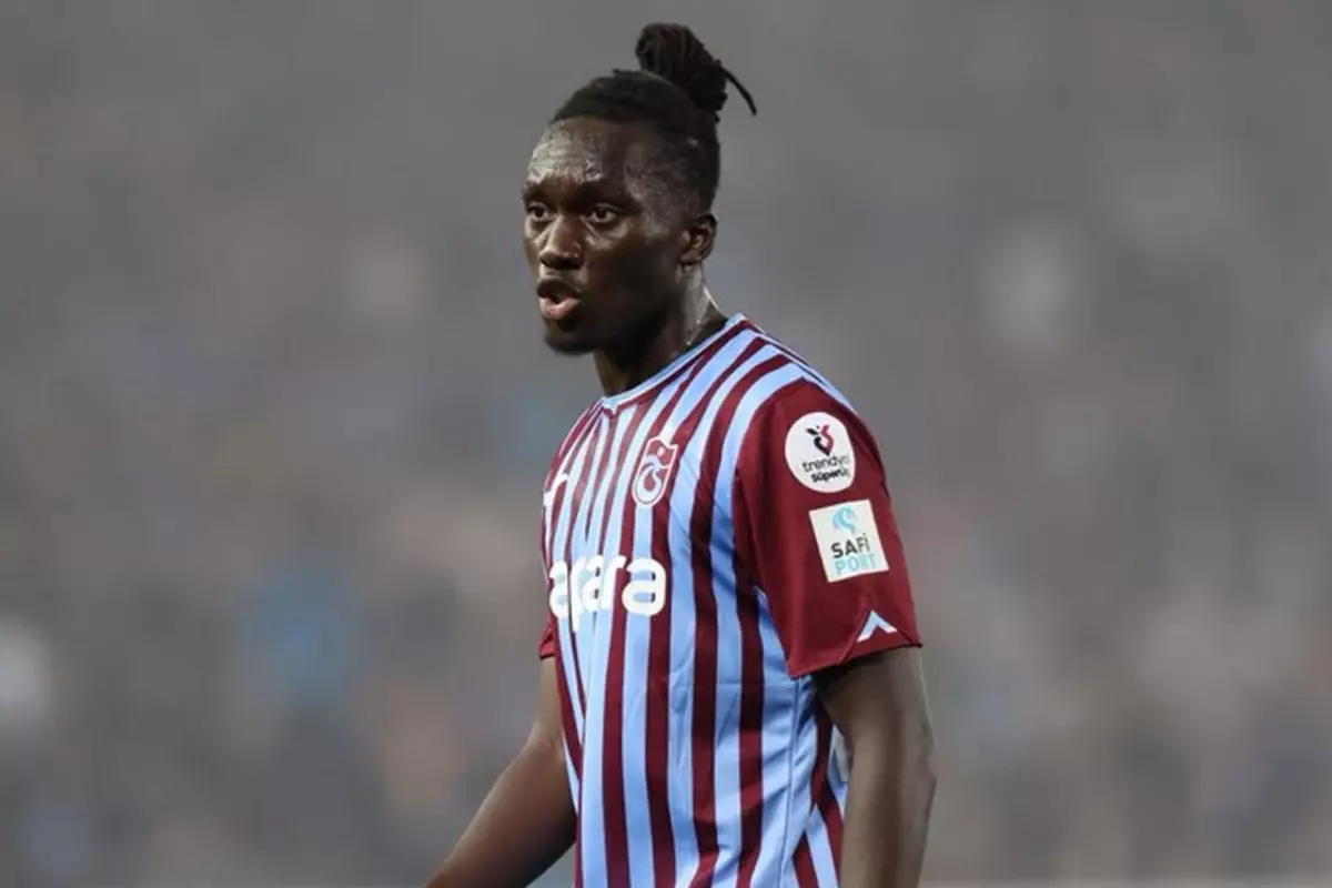 Trabzonsporlu Batista Mendy'den ayrılık açıklaması ve Galatasaray itirafı