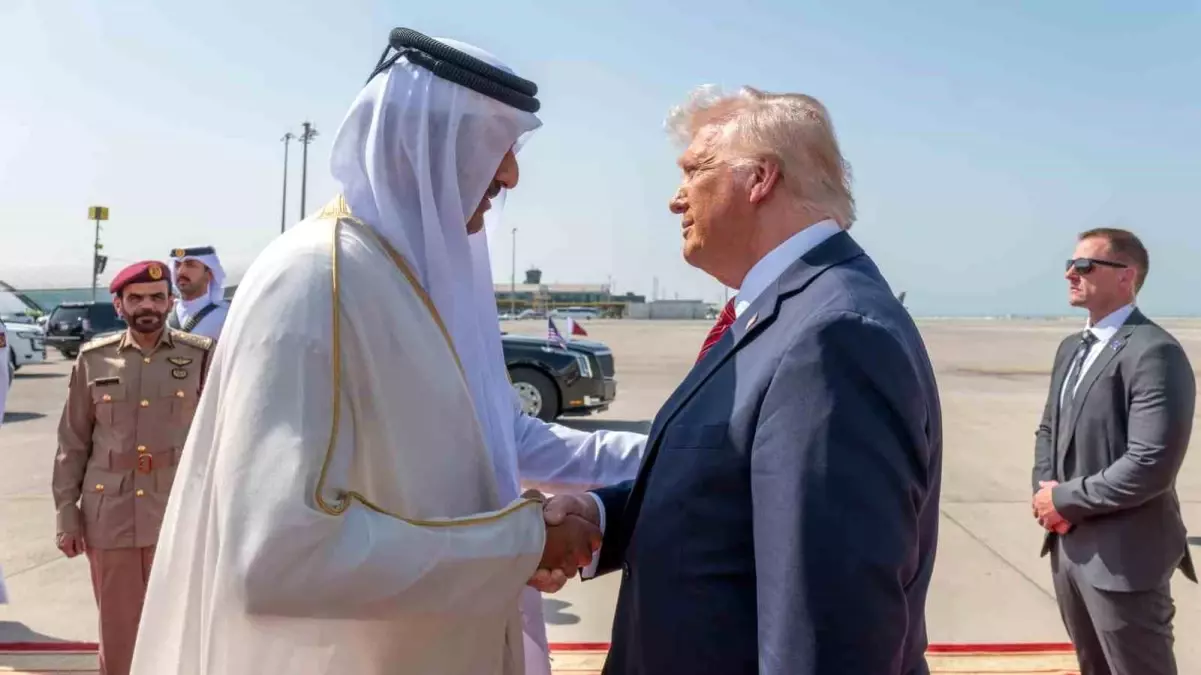Trump, Katar'da Rusya-Ukrayna Savaşı İçin 'İyi Haberler' Bekliyor