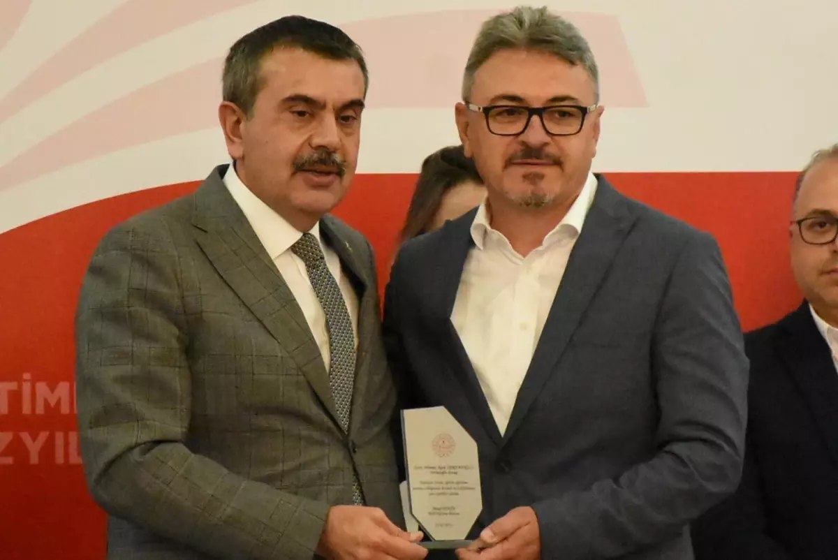 Bakan Tekin: Beceri Odaklı Müfredat Oluşturduk