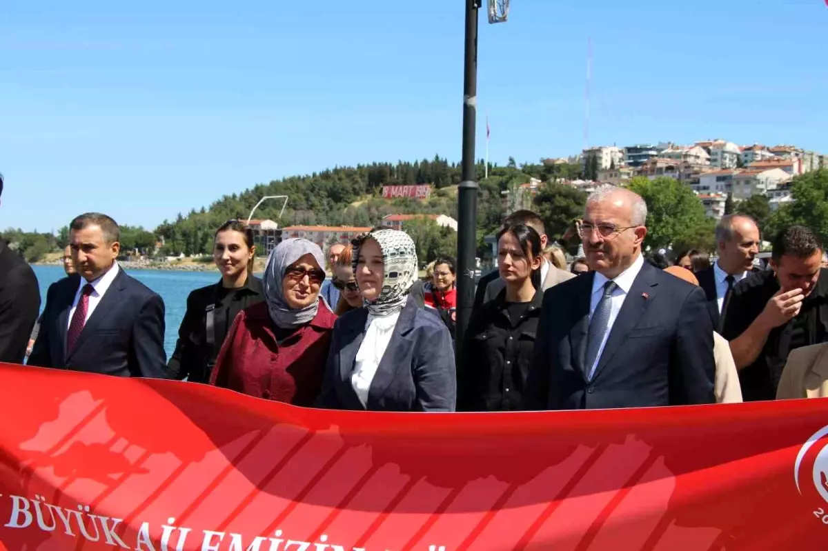 Aile ve Sosyal Hizmetler Bakan Yardımcısı Leman Yenigün, Aile Haftası'nda Aileleri Güçlendirme Vurgusu Yaptı