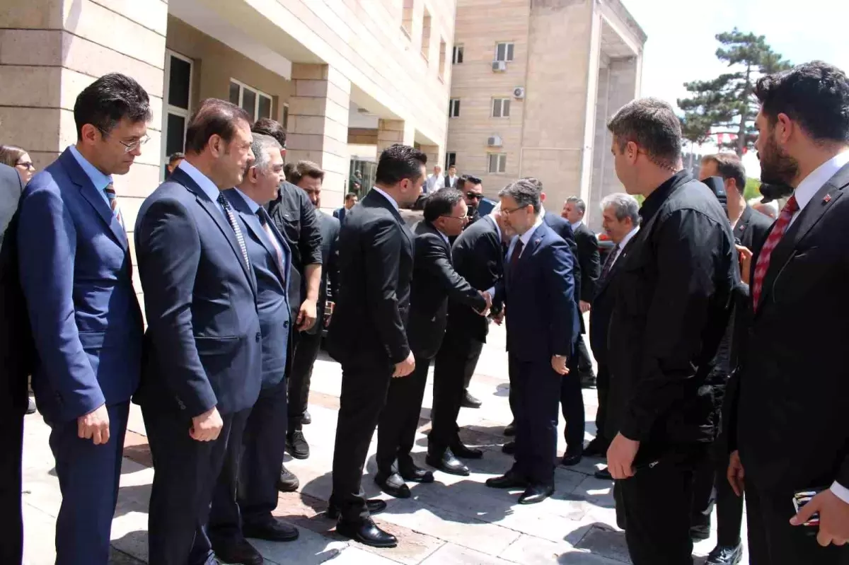 Bakan Yumaklı Kayseri Valiliği'ni Ziyaret Etti
