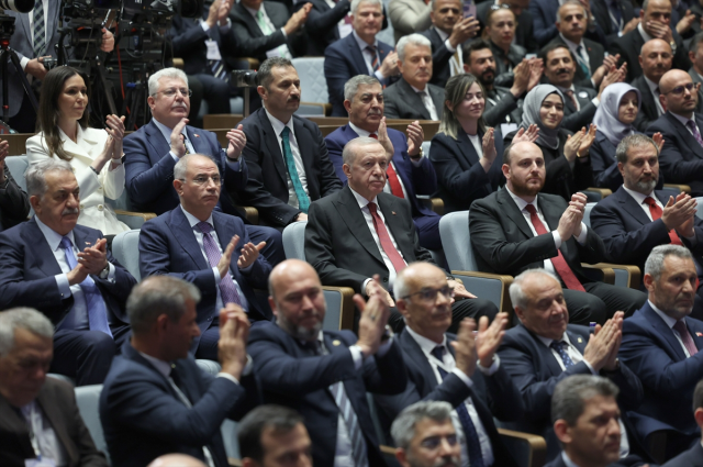 Cumhurbaşkanı Erdoğan'dan salonu ayağa kaldıran sözler: Şehirlerinize döndüğünüzde... Cumhurbaşkanı Erdoğan'dan salonu ayağa kaldıran sözler: Şehirlerinize döndüğünüzde...