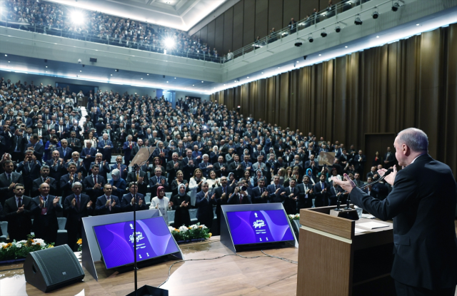 Cumhurbaşkanı Erdoğan'dan salonu ayağa kaldıran sözler: Şehirlerinize döndüğünüzde... Cumhurbaşkanı Erdoğan'dan salonu ayağa kaldıran sözler: Şehirlerinize döndüğünüzde...