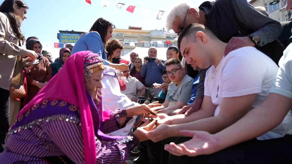 Engelli Gençler Burdur'da Temsili Askerlik Töreniyle Vatan Borçlarını Ödedi