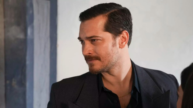 EŞREF RÜYA 8. BÖLÜM İZLE | KANAL D ekranı ile Eşref Rüya son bölüm izle tek parça full HD ve kesintisiz! Eşref Rüya'ın son bölümünde ne oldu?