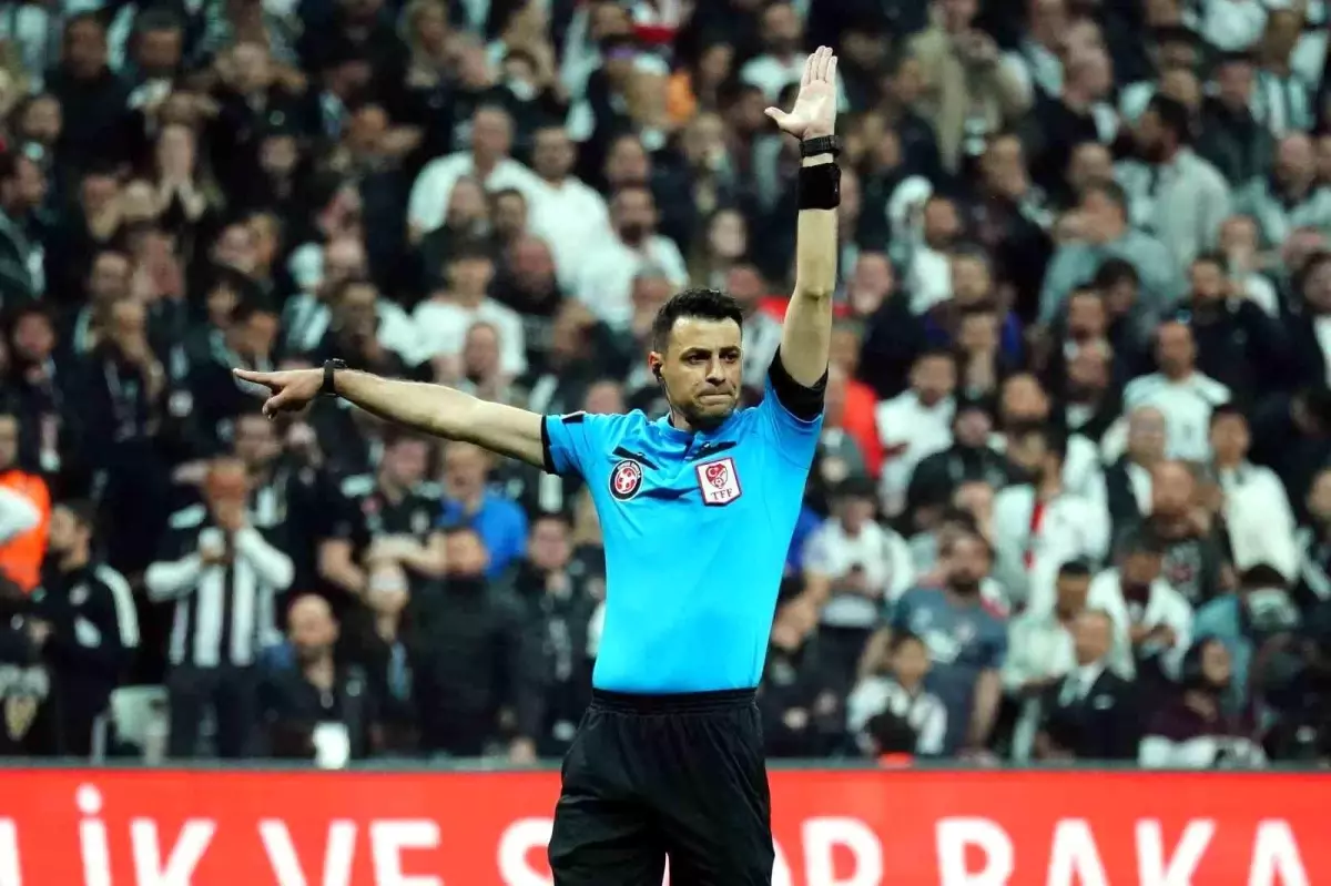 Galatasaray-Kayserispor Maçında Hakem Ali Şansalan