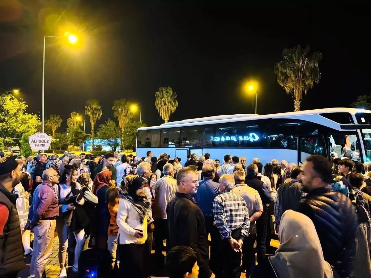 Gazipaşa'da Hacı Adayları Kutsal Yolculuğa Uğurlandı