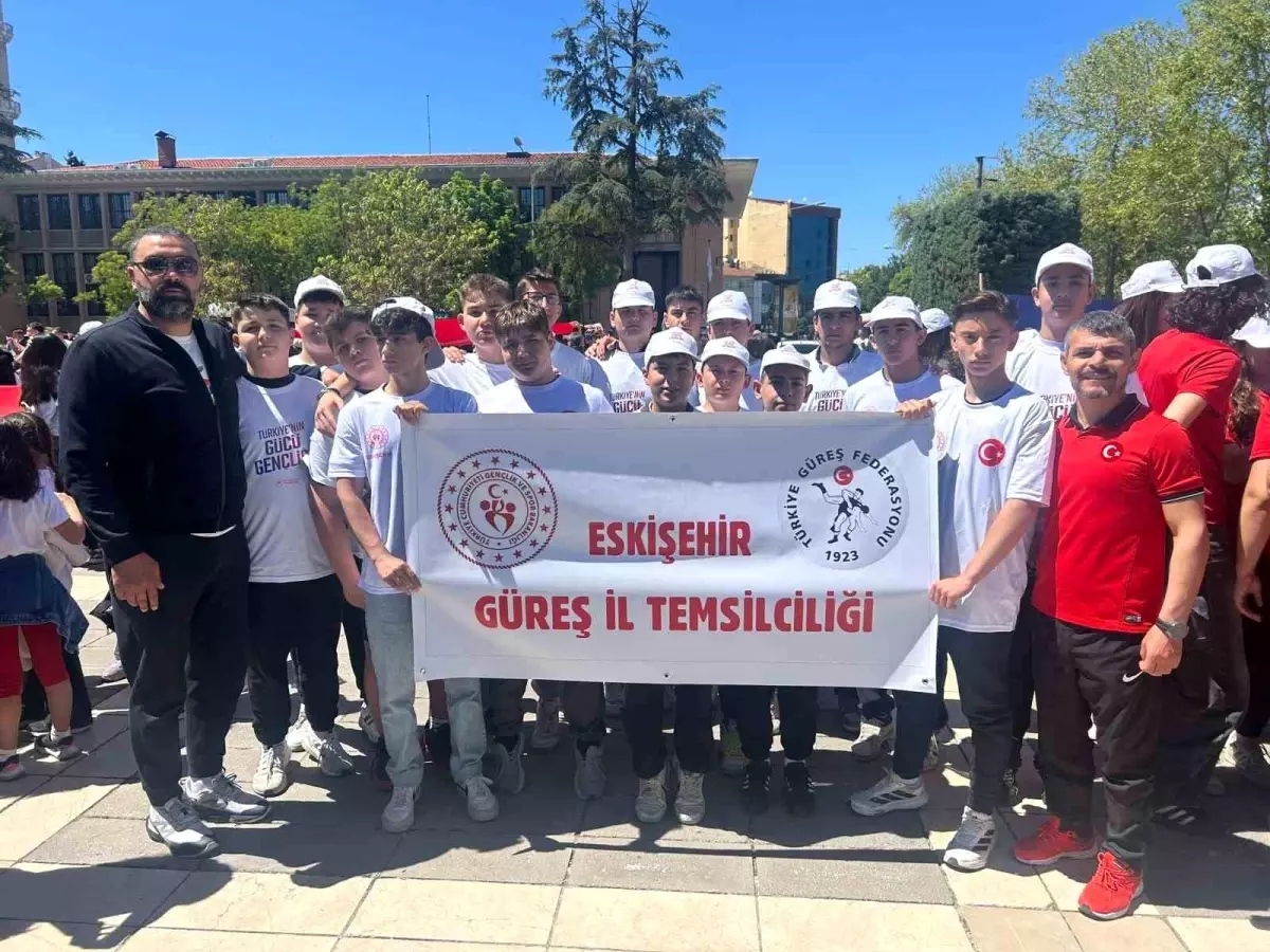 Eskişehir'de Gençlik Haftası Etkinlikleri Başladı