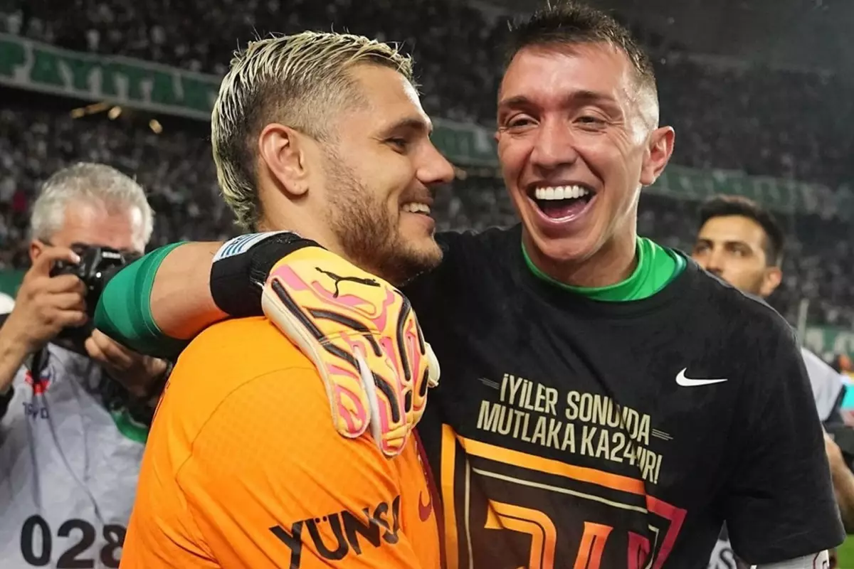 Icardi'den Muslera'ya gece yarısı 3 kelimelik mesaj