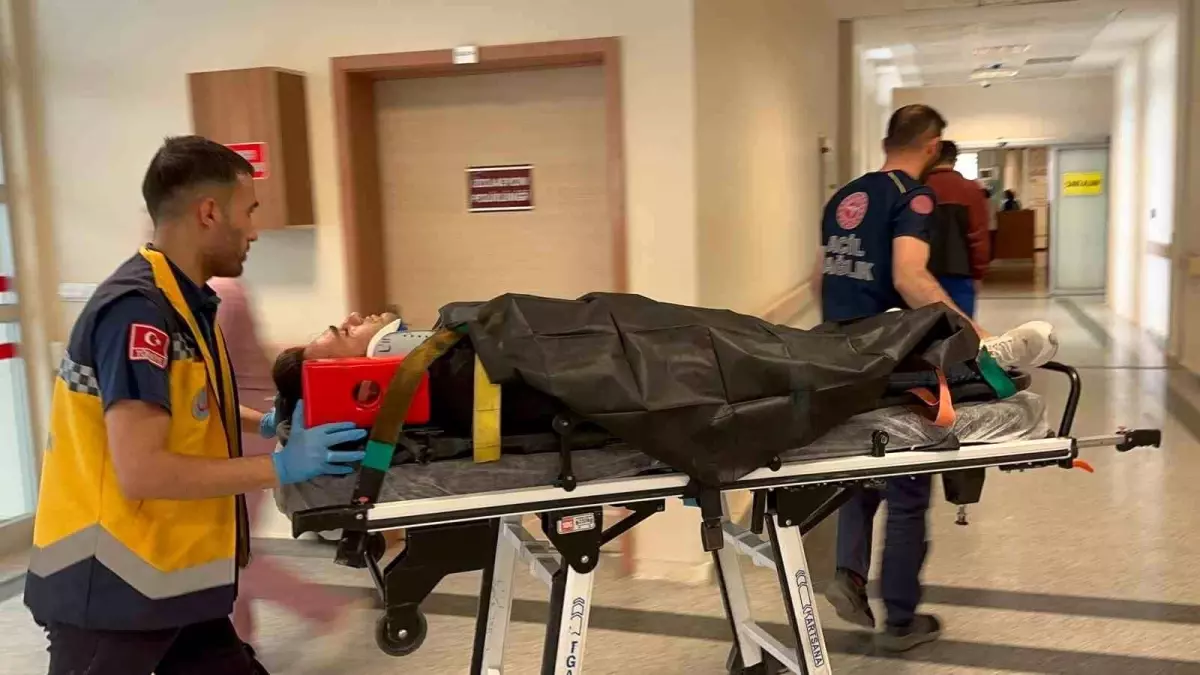 Adıyaman'da Trafik Kazası: 3 Yaralı
