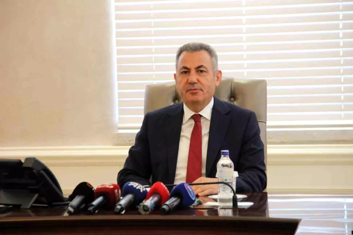İzmir'de Güvenlik Raporu: 75 Suç Örgütü Çökertildi