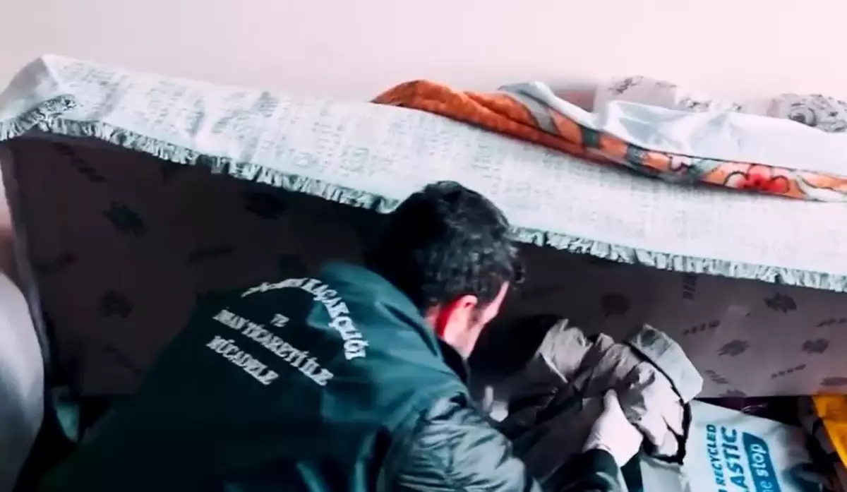 Iğdır'da Sahte Belgelerle Kaçak Göçmen Taşıma Operasyonu