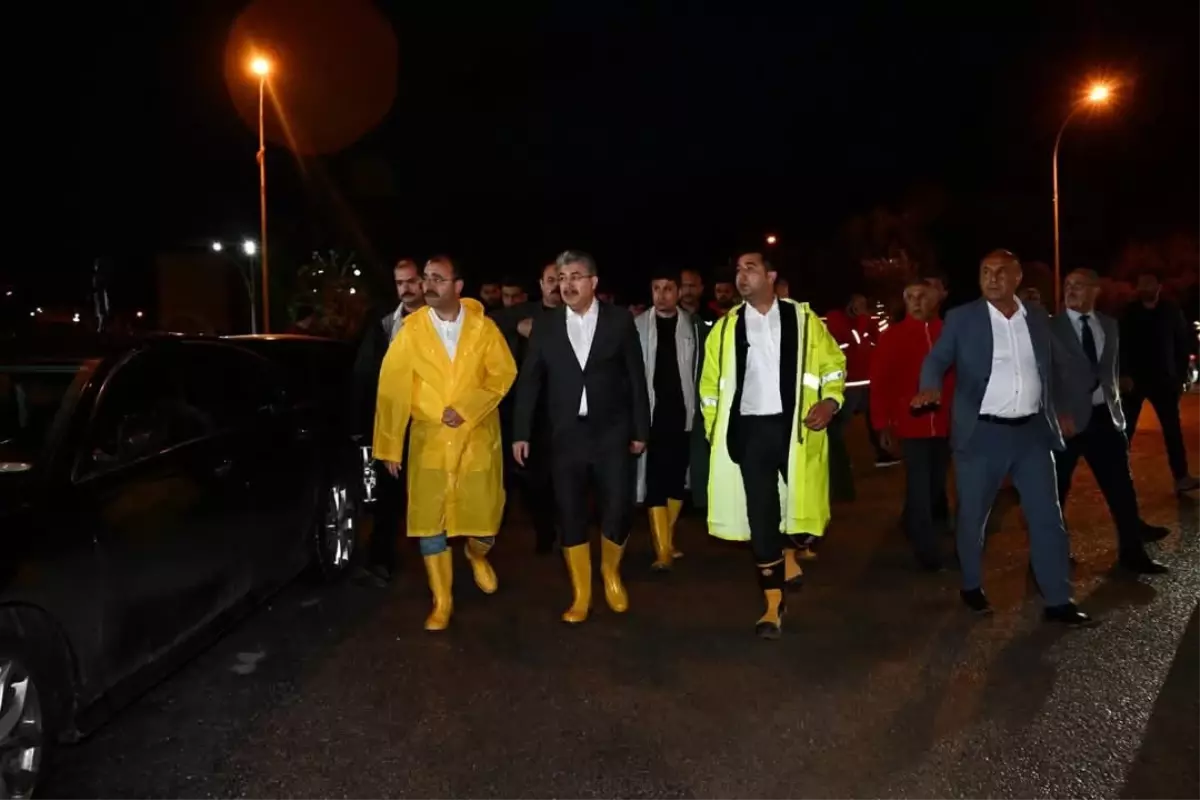 Osmaniye Valisi Kadirli'de Sel Felaketi İncelemesi Yaptı