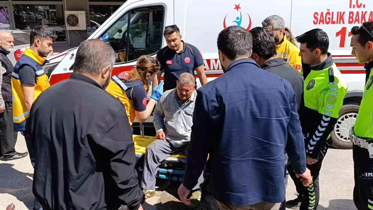 Motosiklet Kazasında Beyin Kanaması Geçiren Muhtar Yoğun Bakıma Alındı