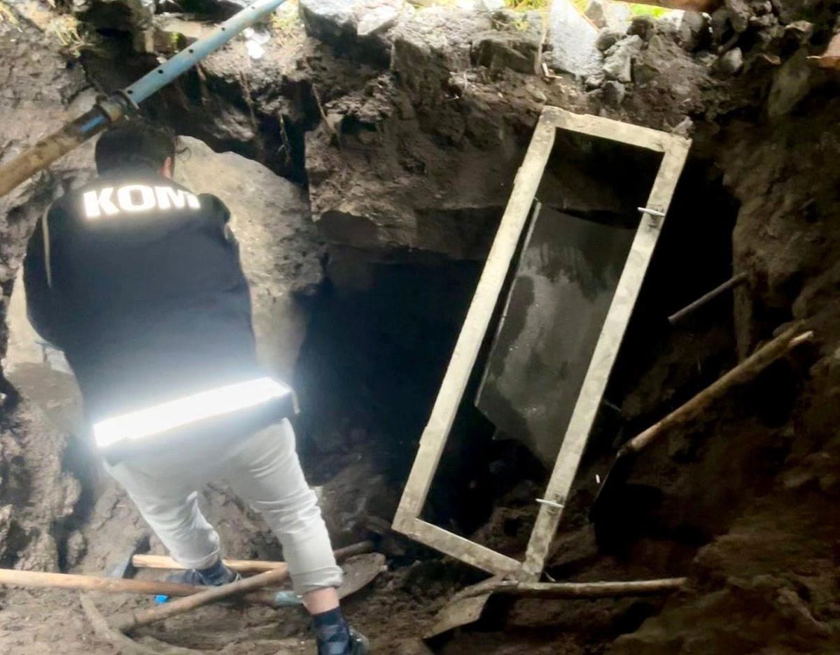 Kars'ta Kaçak Kazı Yapan 6 Kişi Suçüstü Yakalandı